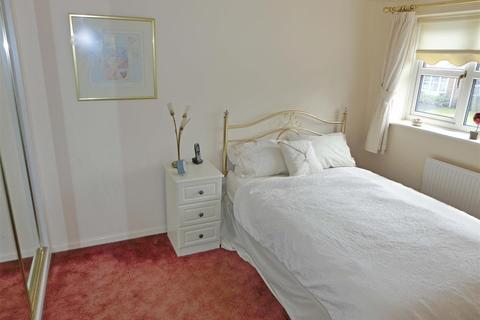 30 Laburnum Close, Hollywood, Birmingham, B47 5QW