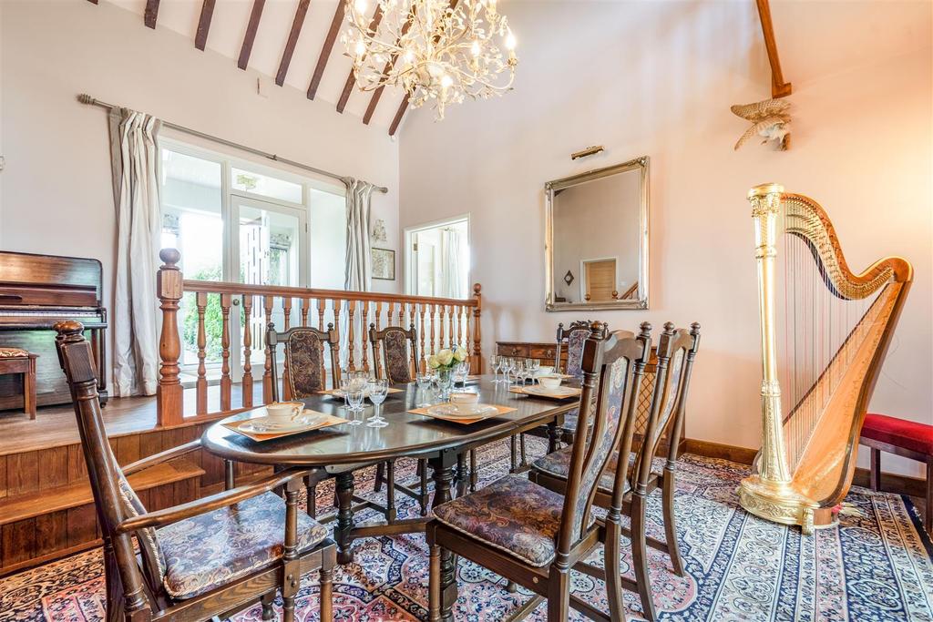 8473134-interior06.jpg