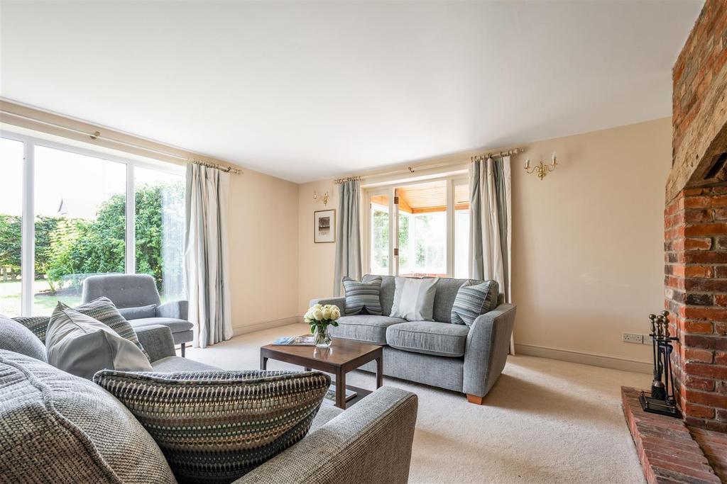 8473134-interior03.jpg