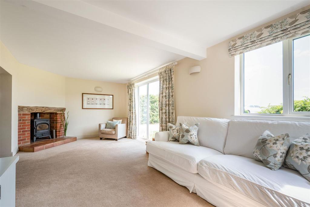 8473134-interior09.jpg