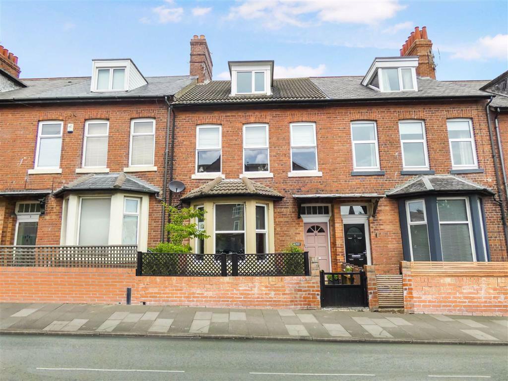 Marden Avenue, Cullercoats 5 bed terraced house £425,000