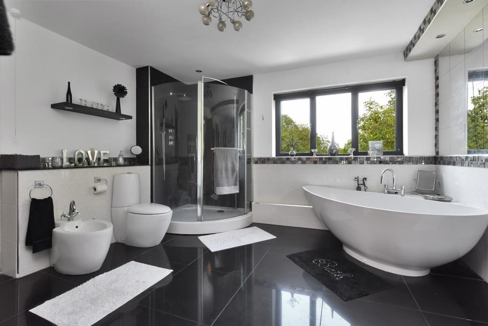 Ensuite bathroom