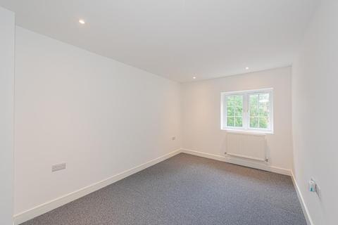 3 Whitmores Close, Epsom, KT18 7JY
