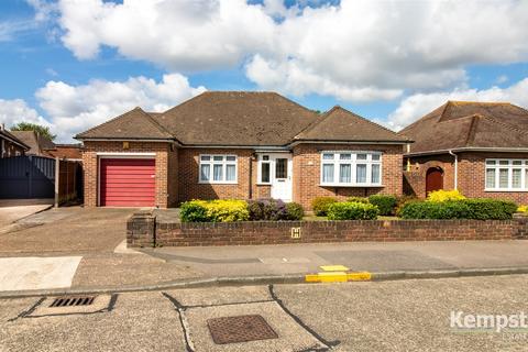 33 Cherry Walk, Grays, RM16 4UN