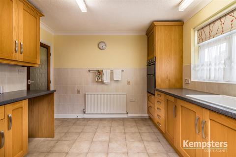 33 Cherry Walk, Grays, RM16 4UN