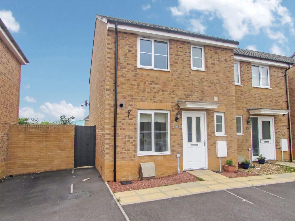 Heol Tre Dwr, Waterton, Bridgend, CF31 3AJ 3 bed house £850 pcm (£196 pw)