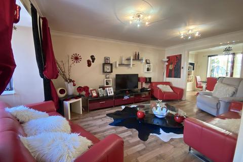10 Bartley Mill Close, Stone Cross, Pevensey, BN24 5PE