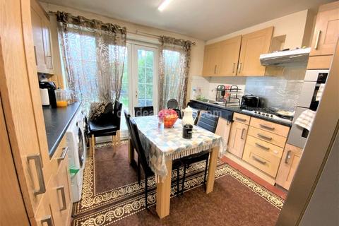 188 Noel Road, London, W3 0JR