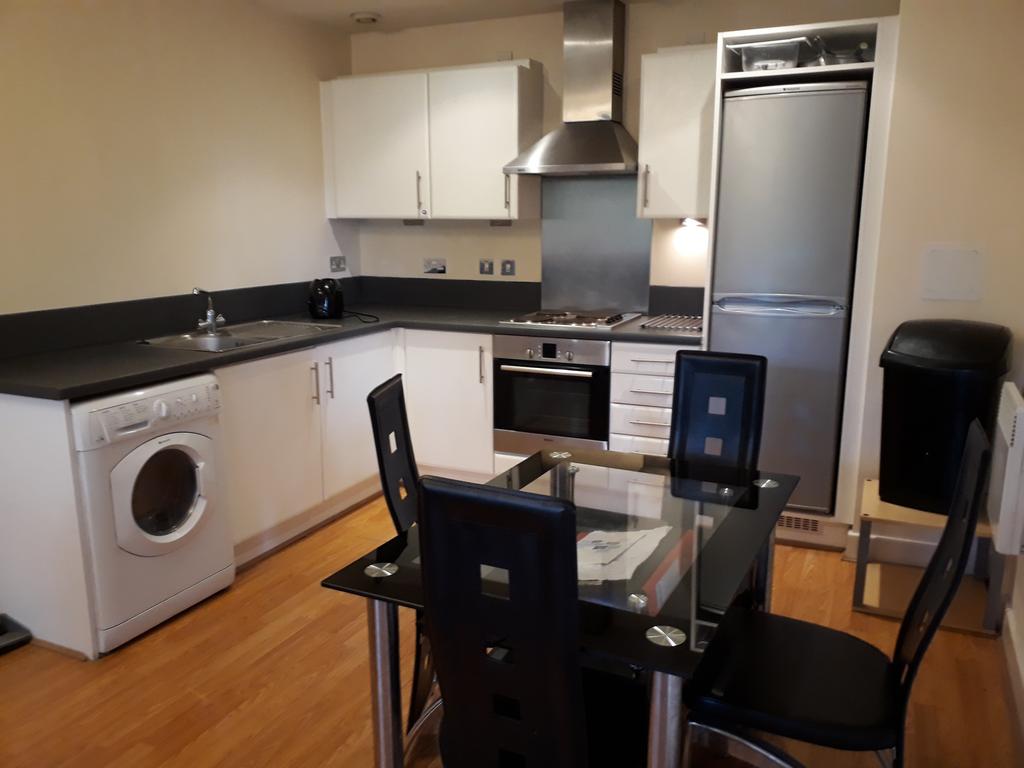 Rathnew Court, Meath Crescent, London, E2 2 bed apartment £1,850 pcm (£427 pw)