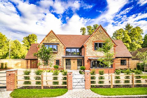 Linwood Limetree Road, Goring, Reading, RG8 9EY
