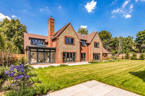 Linwood Limetree Road, Goring, Reading, RG8 9EY