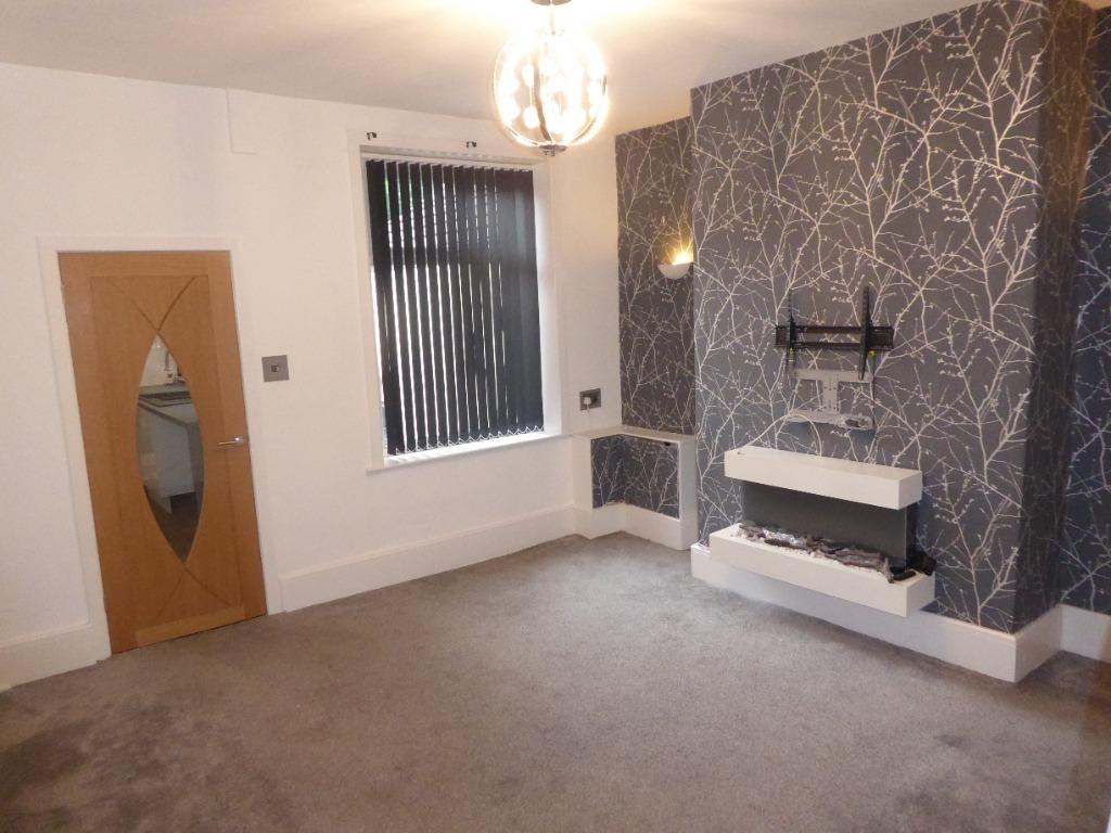 Scott Street, Burnley, BB12 2 bed terraced house £525 pcm (£121 pw)