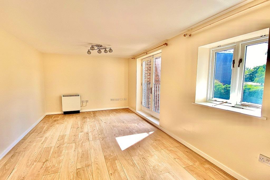 4 Able House Lounge