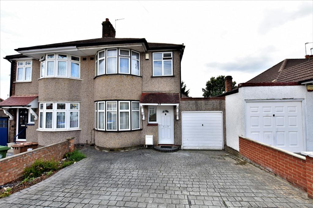 Lingfield Crescent, Eltham, SE9 3 bed house £1,700 pcm (£392 pw)