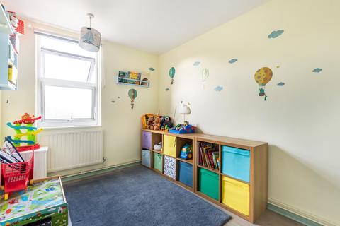 73 Ethnard Road, London, SE15 1SB