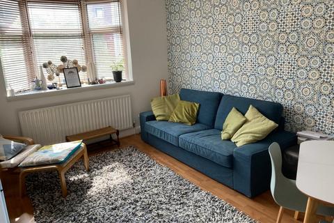 16a Butter Hill, Wallington, SM6 7JD