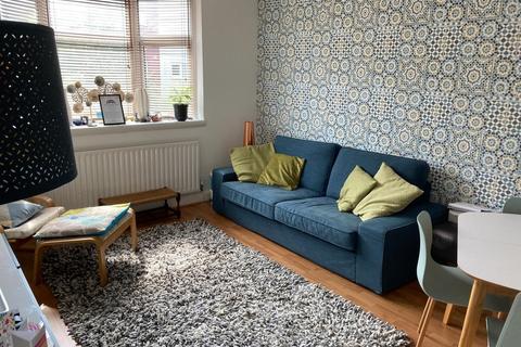 16a Butter Hill, Wallington, SM6 7JD