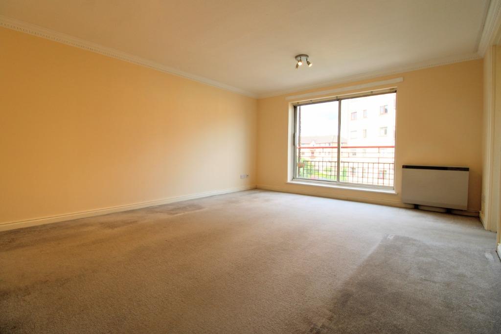 Riverview Gardens, Glasgow, G5 2 bed flat £695 pcm (£160 pw)