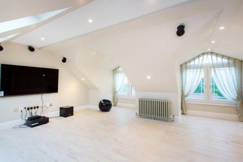 50 Beechcroft Road, Bushey, WD23 2JU