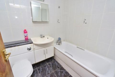 25 Coopersale Close, Woodford Green, IG8 7BQ