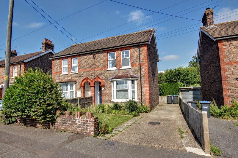 Western Road, Haywards Heath 2 bed semidetached house £400,000