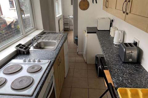 216 Cauldon Road, Stoke-on-trent, ST4 2BS