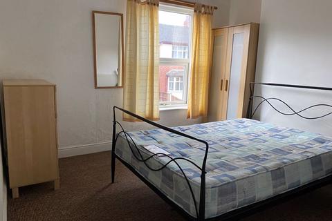 216 Cauldon Road, Stoke-on-trent, ST4 2BS