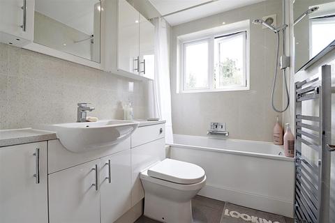165 Penhill Road, Bexley, DA5 3EU