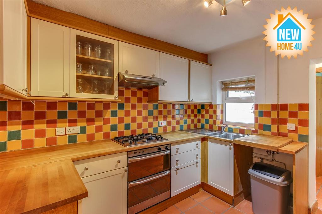 Kitchen / dining room: