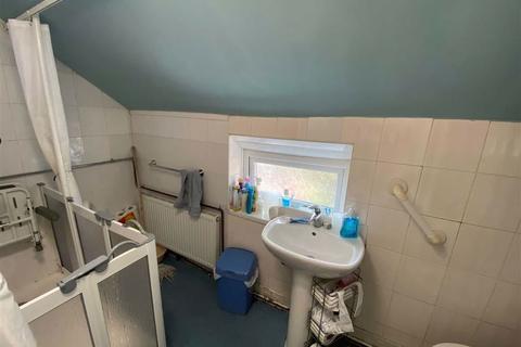 33 Farrant Road, Manchester, M12 4PF