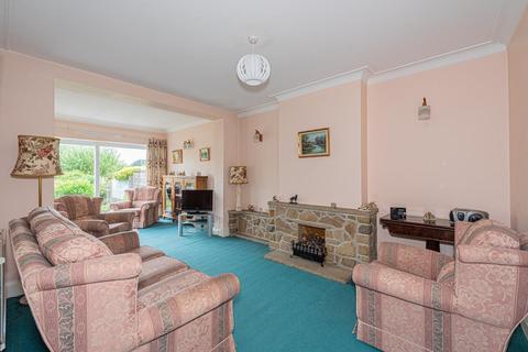 52 Tattenham Grove, Epsom, KT18 5QP