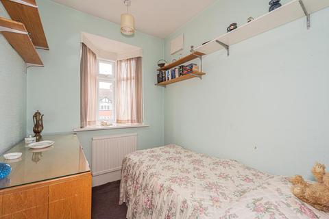 52 Tattenham Grove, Epsom, KT18 5QP