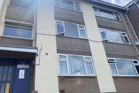 40 Powis View, Barry, CF63 2PD