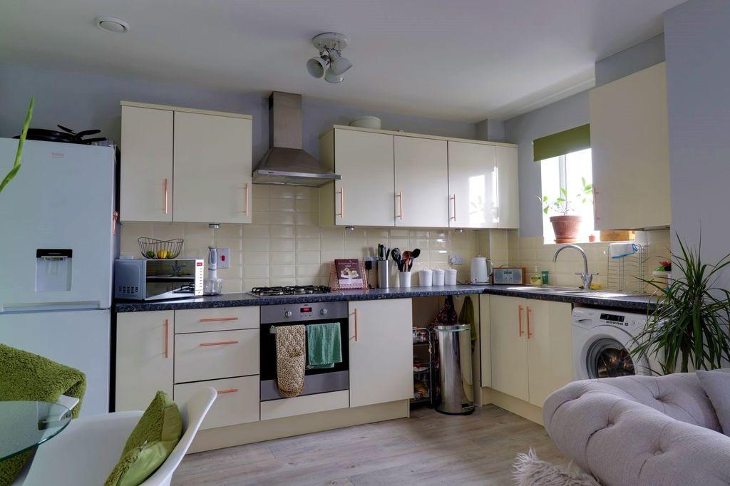 Open Plan Lounge/Kitchen
