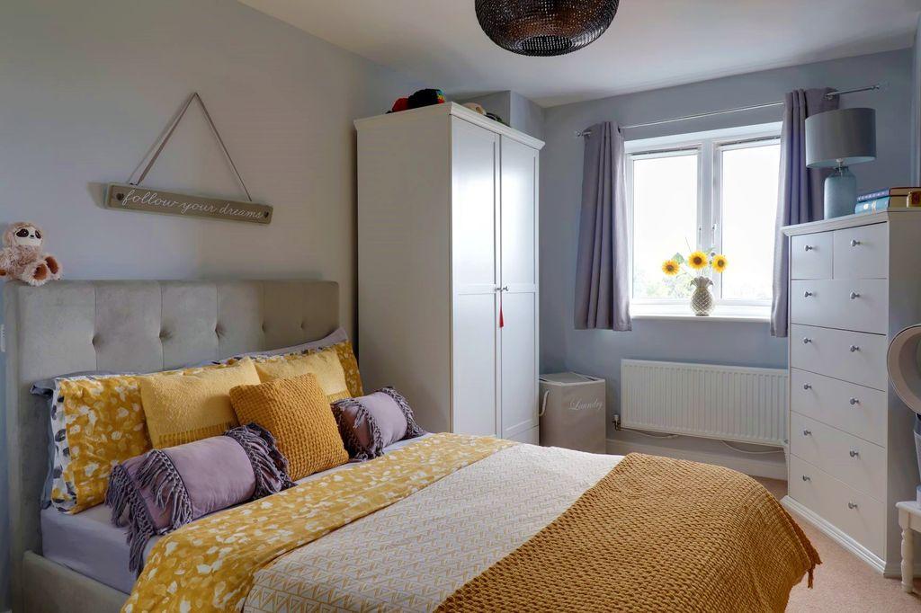 Bedroom 1 (Double)