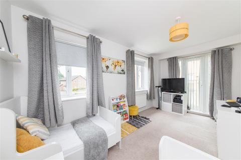 47 Martin Drive, Stone, Dartford, DA2 6BF