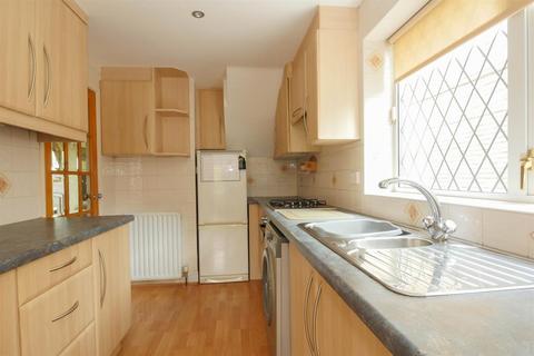 34 Springbank Close, Farsley, Pudsey, LS28 5EW