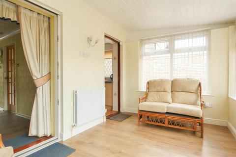 34 Springbank Close, Farsley, Pudsey, LS28 5EW