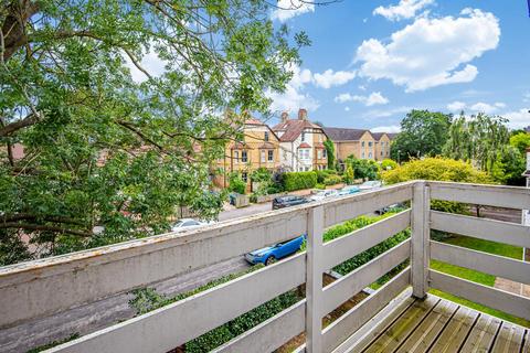 2 bedroom apartment to rent, Hernes Close,  Oxford,  OX2
