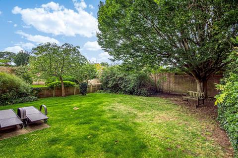 2 bedroom apartment to rent, Hernes Close,  Oxford,  OX2