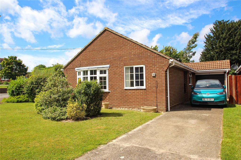 St. Agathas Road, Hamble... 4 bed bungalow £495,000