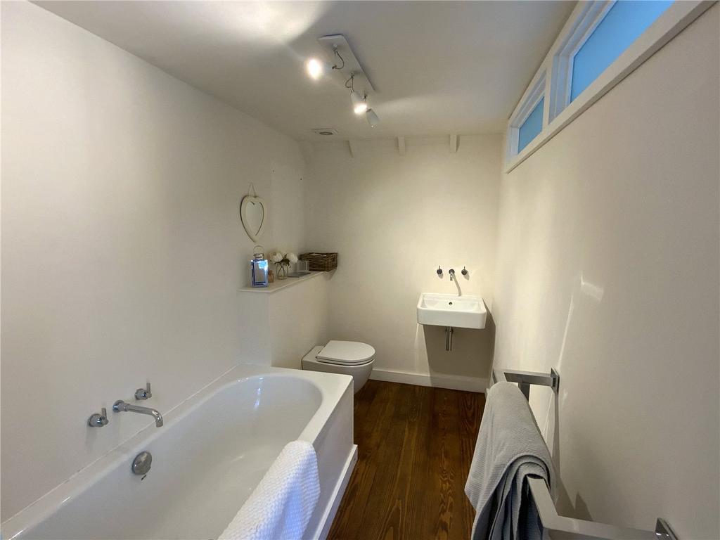 Ensuite
