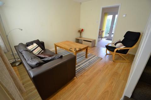 2 bedroom end of terrace house to rent, Ancroft Street, Manchester, Hulme, M15 5JW