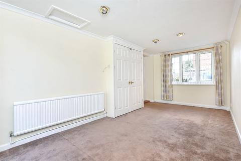 27 Appledown Close, Alresford, SO24 9ND