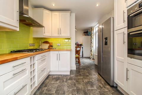180 Castle Road, Bedford, MK40 3SP