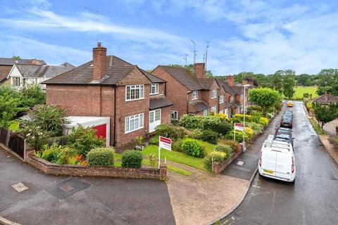 36 Kelvedon Close, Kingston Upon Thames, KT2 5LG