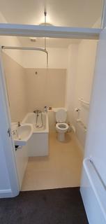 1 bedroom in a flat share to rent, Abbey Road,  Ilford, IG2