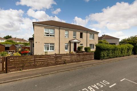 38/2 Restalrig Square, Edinburgh, EH7 6EZ