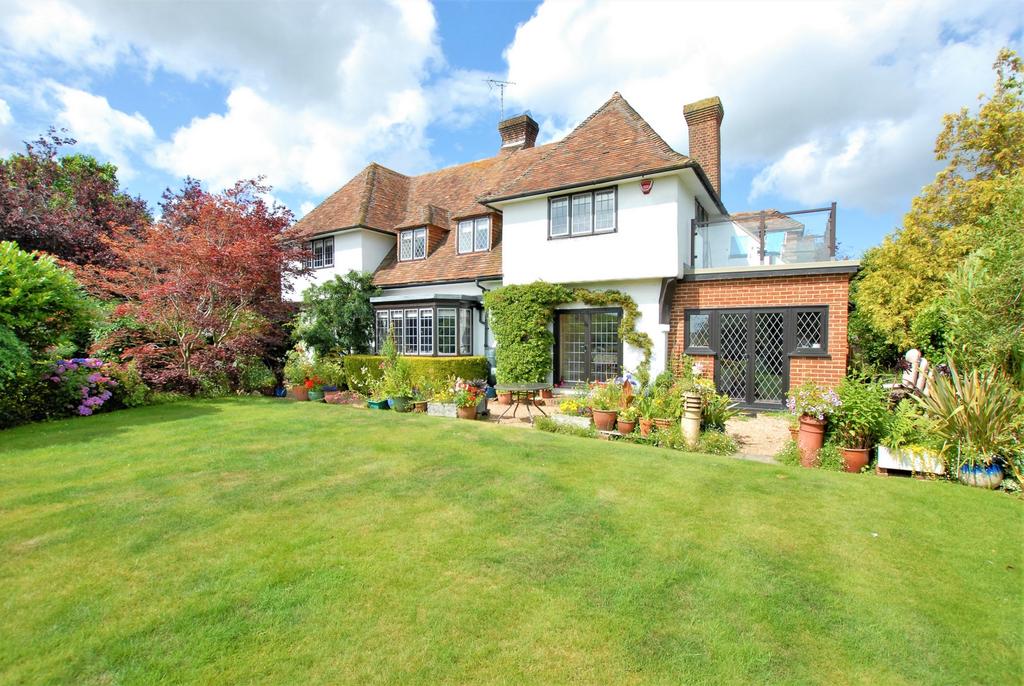 North Road West, Hythe, CT21 5 bed detached house £1,150,000