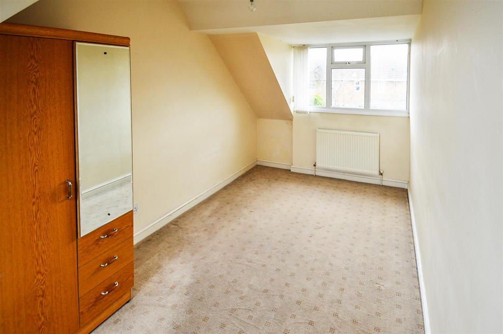 Bed 3.jpg